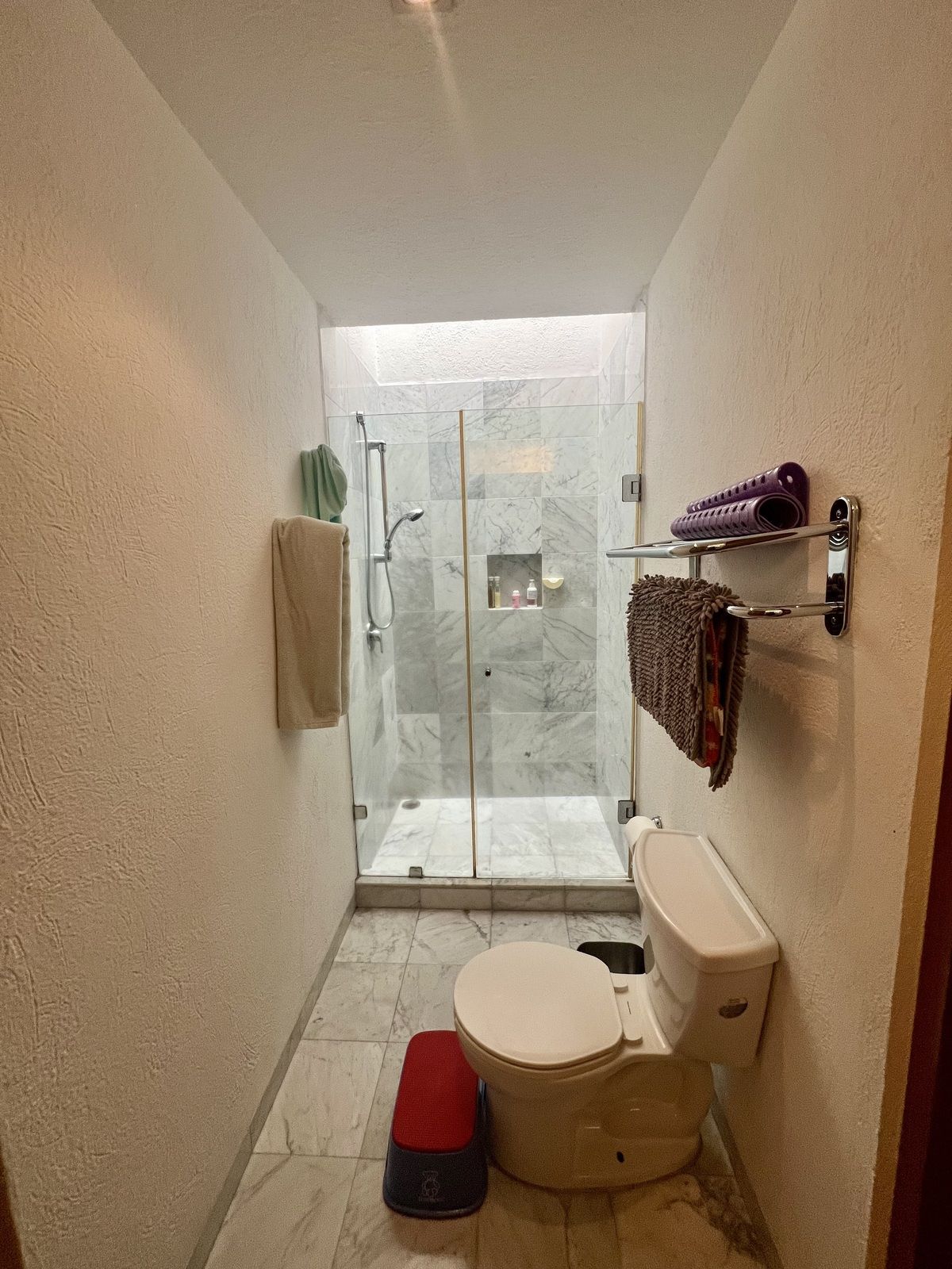 28 de 36: baño secundario 1