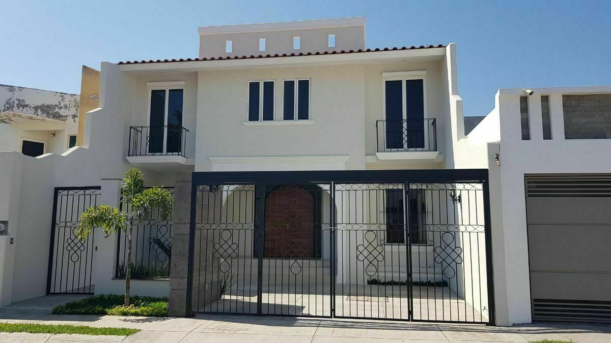 Casa En Venta En Residencial Esmeralda Norte, Colima, Colima | EasyBroker