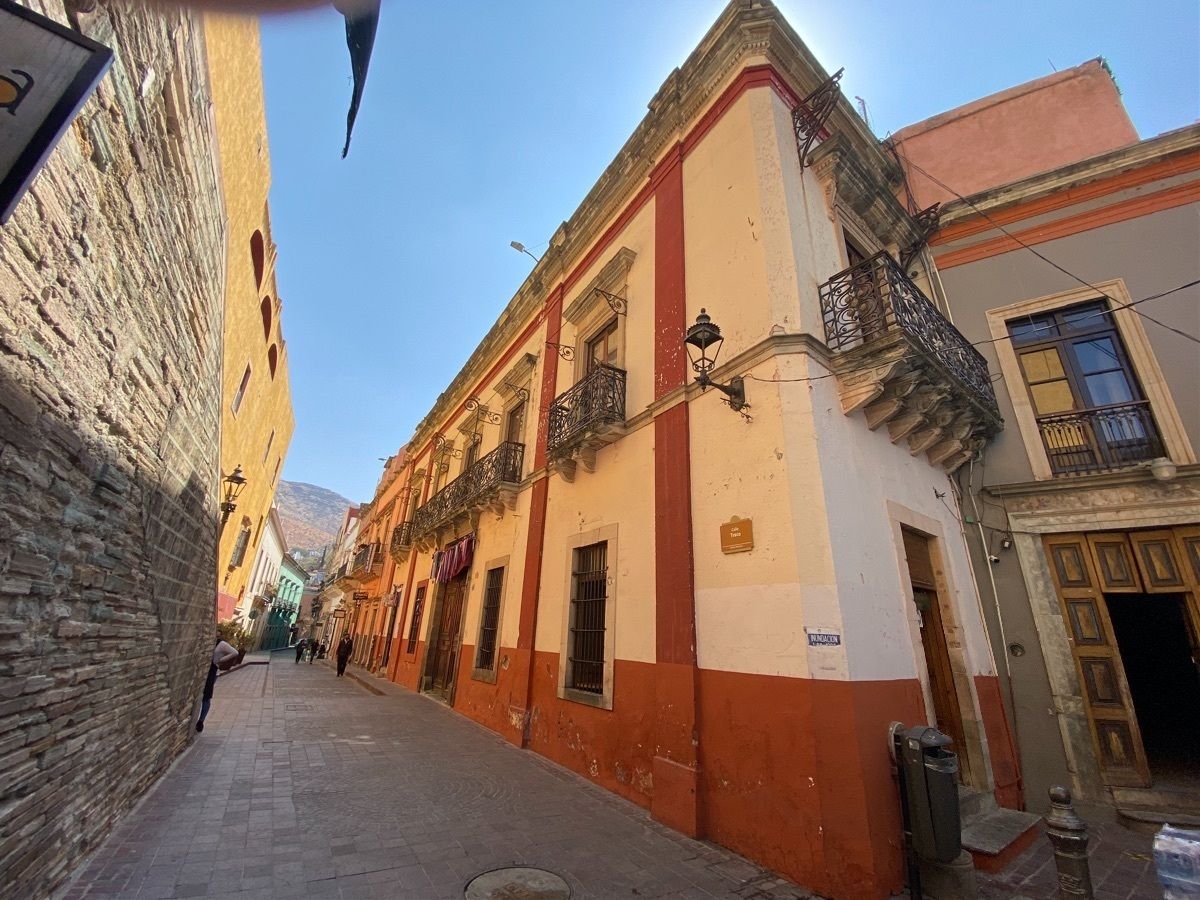 Casa en VENTA en centro histórico de Guanajuato a unos pasos del Teatro  Juárez