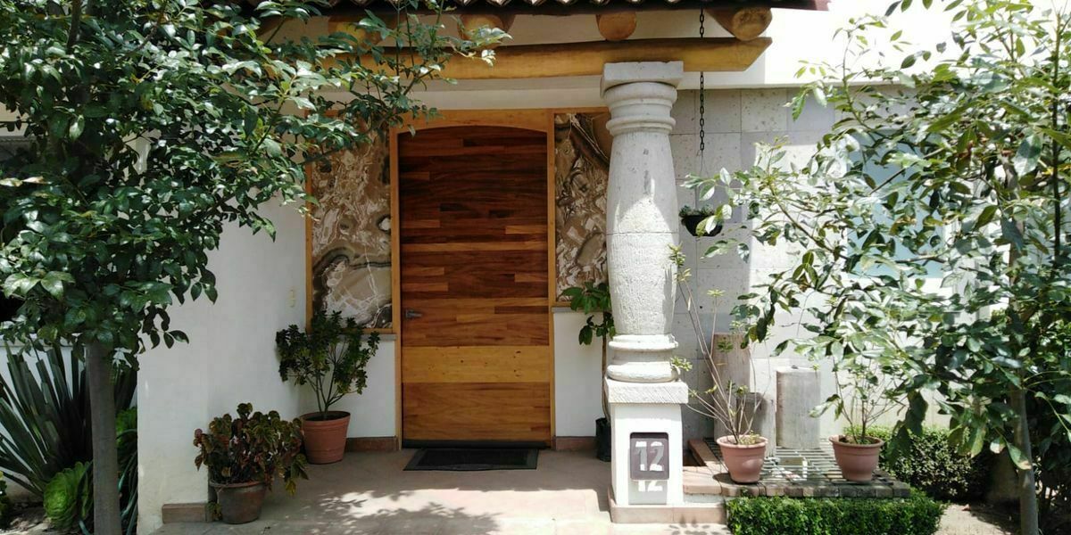 1 de 34: Fachada