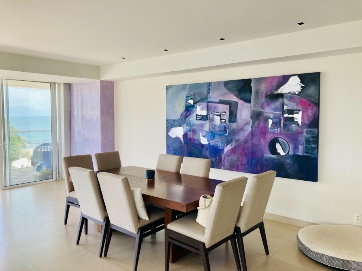 23 de 44: Comedor/Dinning room