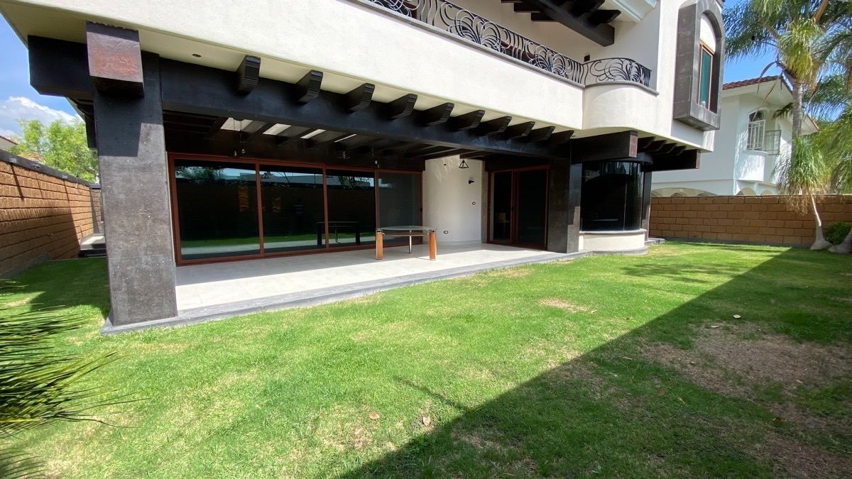 Casa em Puerta de Hierro, Zapopan, foto 35 de 36