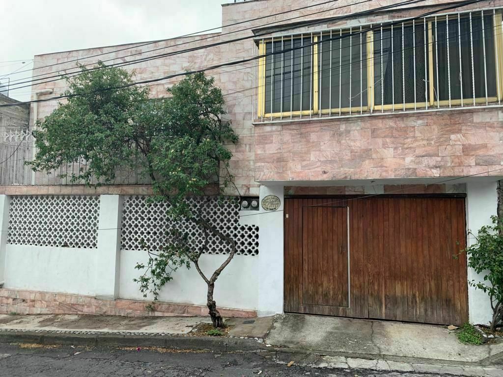 CASA EN VENTA, COL. EL MIRADOR, TLALPAN