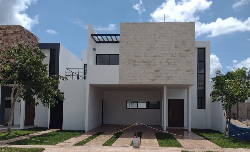 Casa en Venta en Privada Parque Natura, Entrega Inmediata.