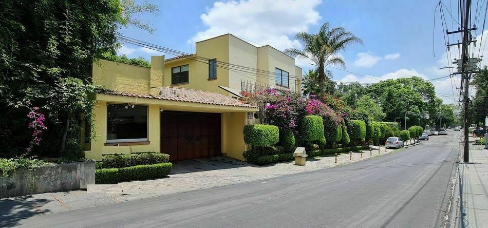 CONDOMINIO EN JARDINES DEL PEDREGAL