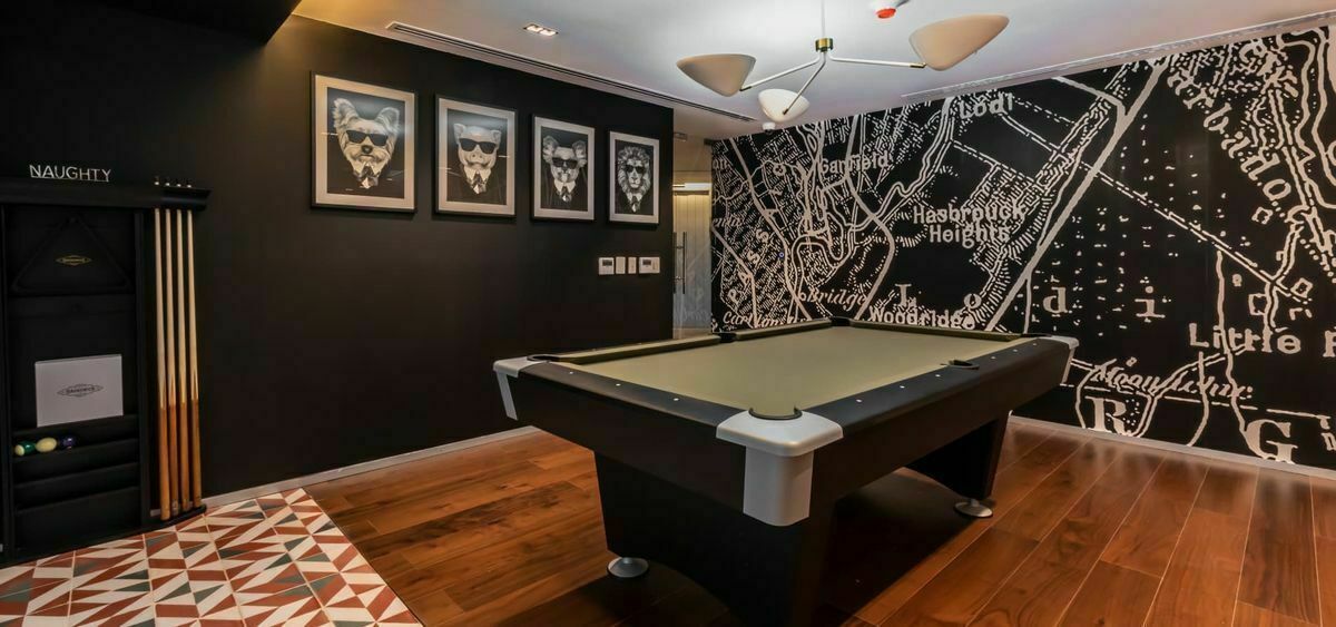 24 de 42: Sala de Juegos