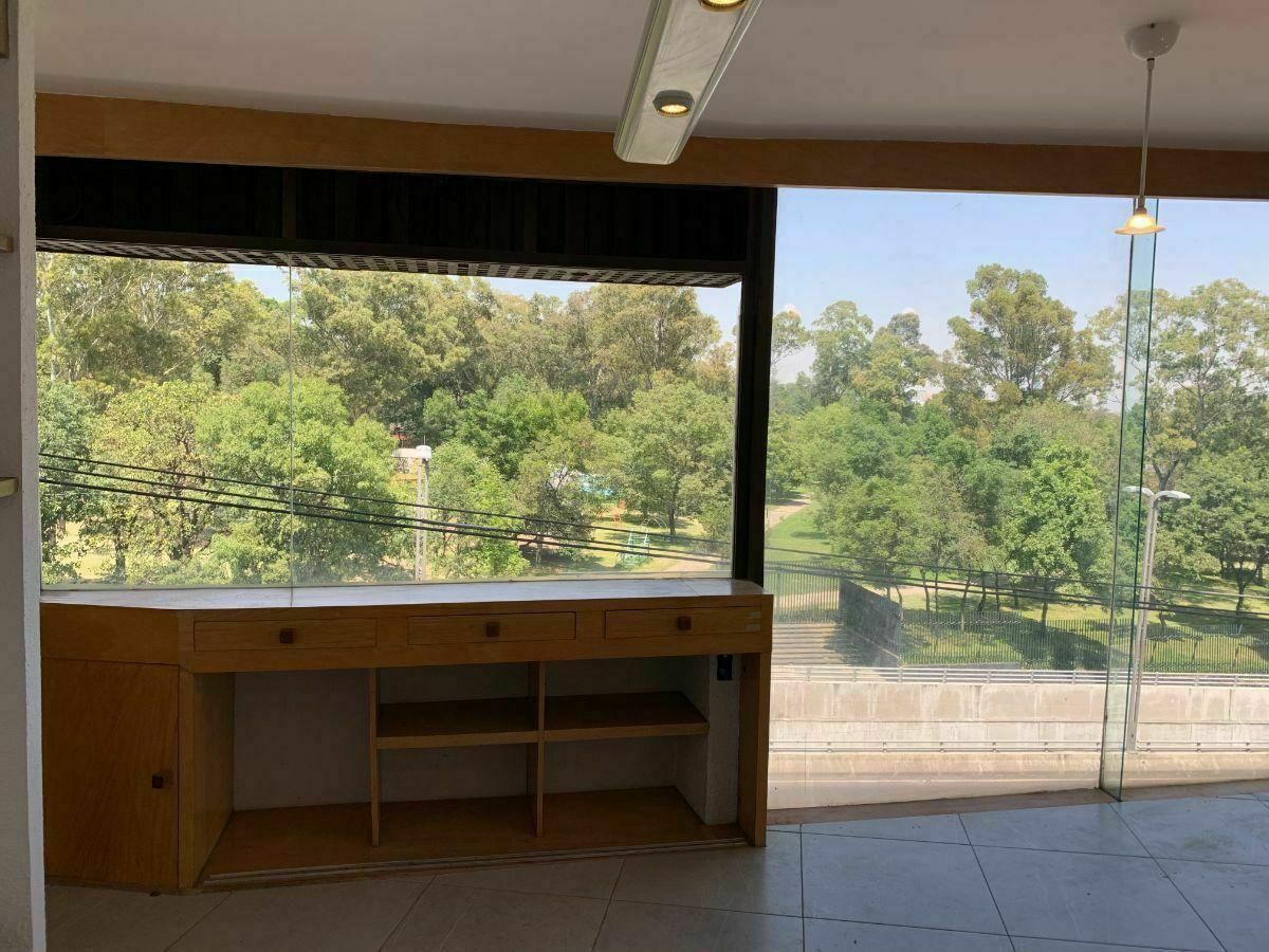 Oficinas en Venta Frente a la 3ra. Sección de Chapultepec