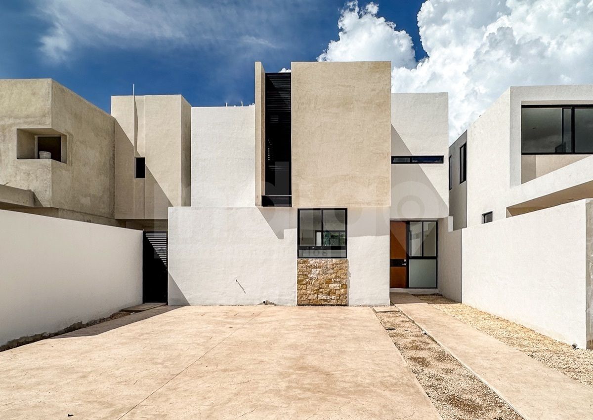 Casa en Venta en Mérida en Privada Almena, Modelo Azalea en Dzityá