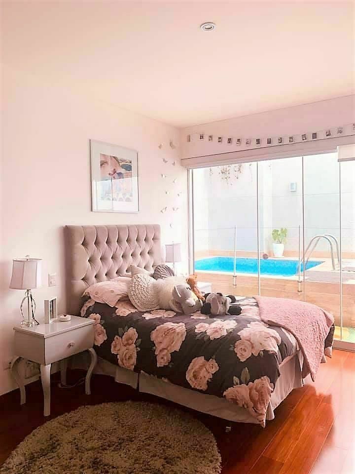 11 de 15: Dormitorio secundario que tiene salida a la terraza con pisc