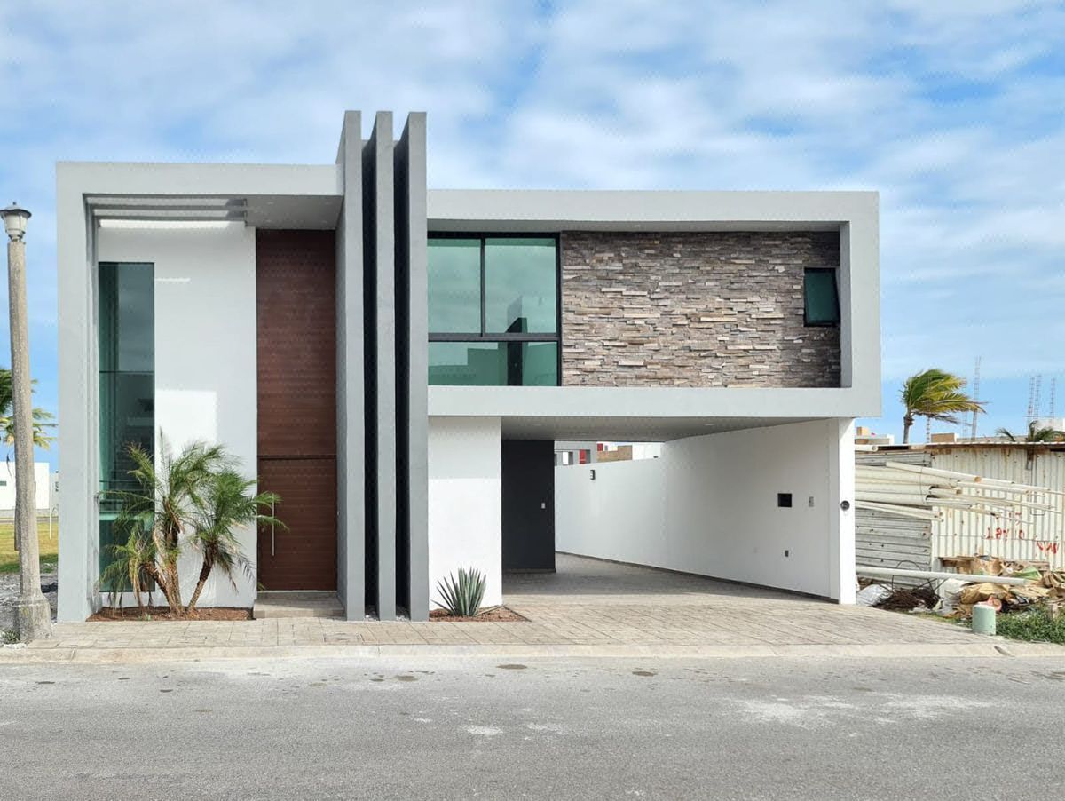 Casa en venta 3 habitaciones y alberca en Residencial Lomas del Sol