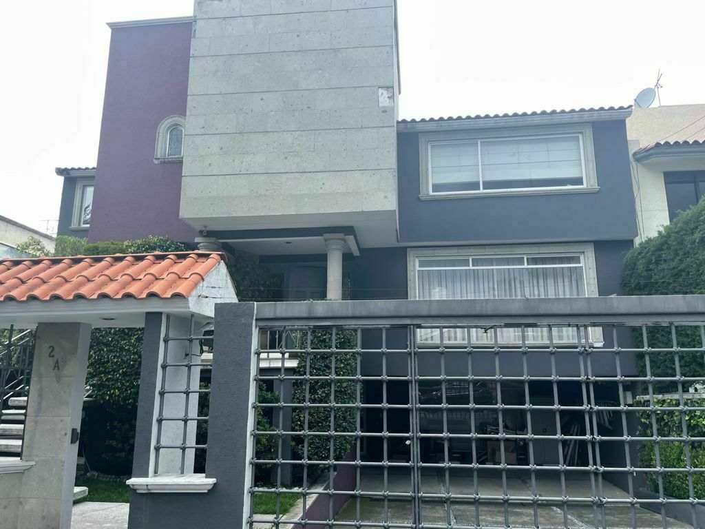 VENTA - CASA EN BOSQUES DE LA HERRADURA | EasyBroker