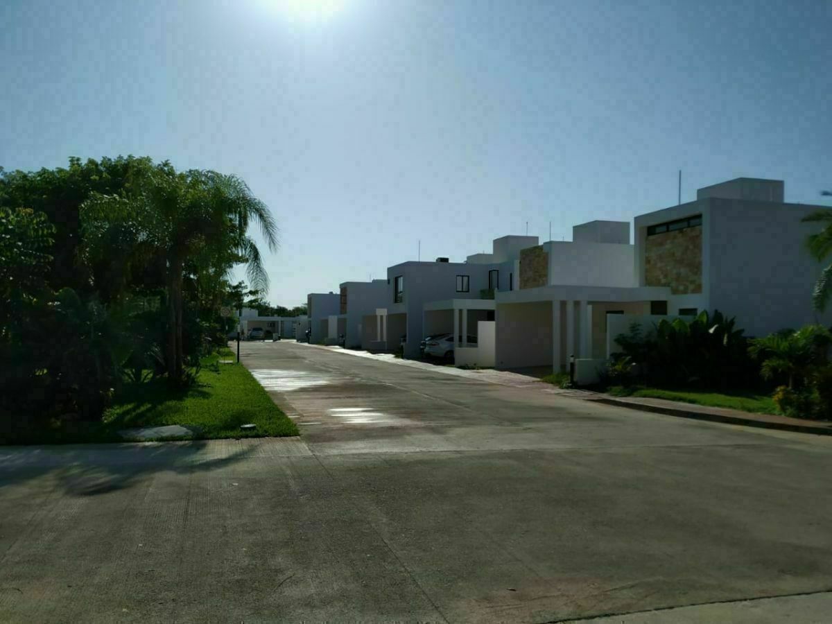 18 de 18: Vialidades Internas