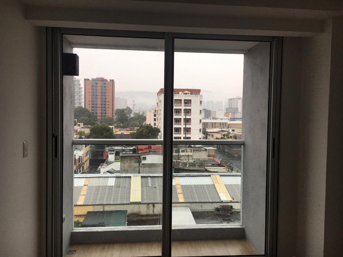 Apartamento en Zona 10, Guatemala, foto 7 de 15