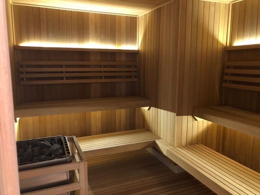 5 de 24: SAUNA