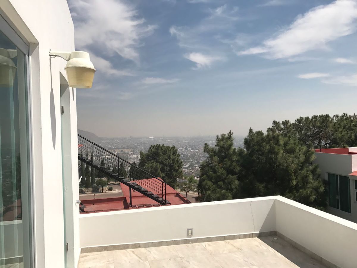 Casa en Venta, Bugambilias - Coto Vistas del Sol.