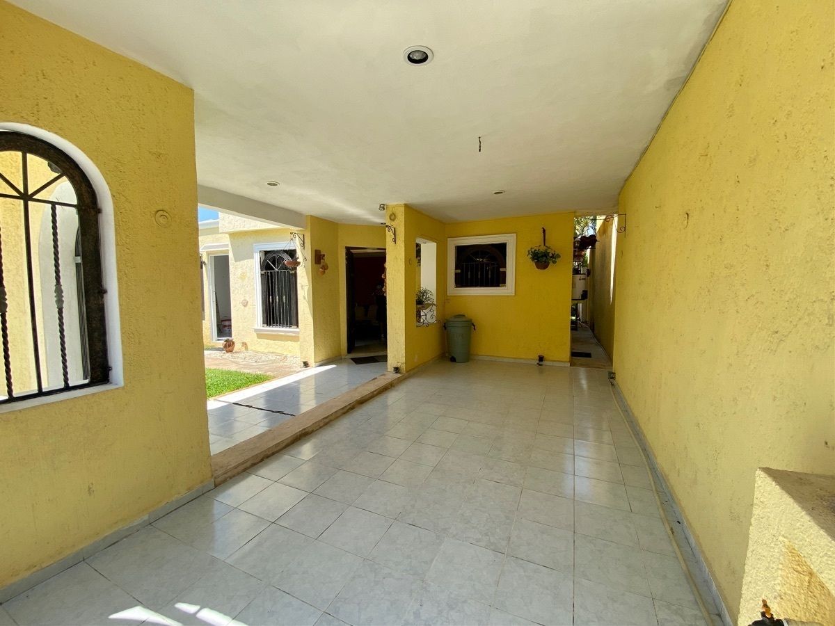 14 de 15: Entrada principal.