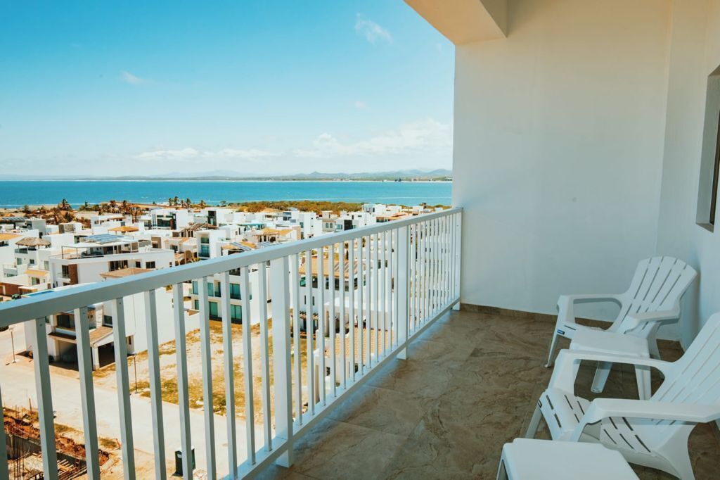 DEPARTAMENTO RENTA VACACIONAL CON VISTA AL MAR PLAYA BRUJAS, MAZATLAN