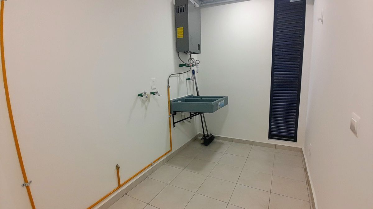 12 of 31: gran lavandería