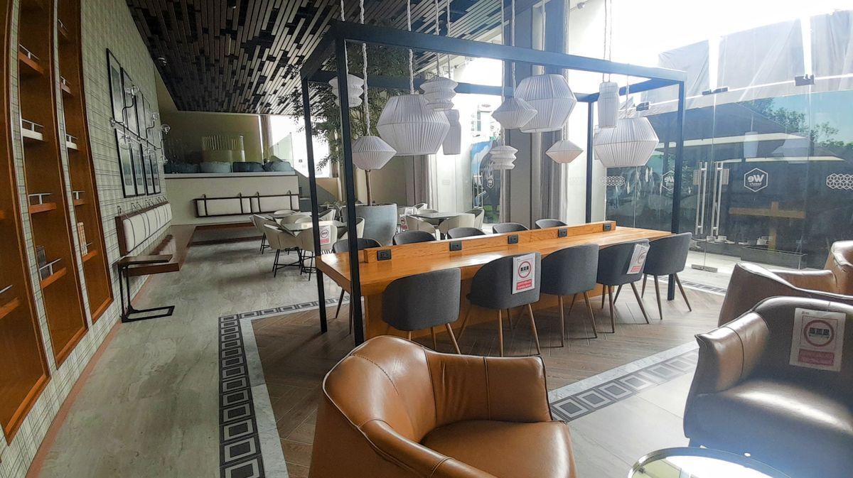 27 of 31: salón adultos