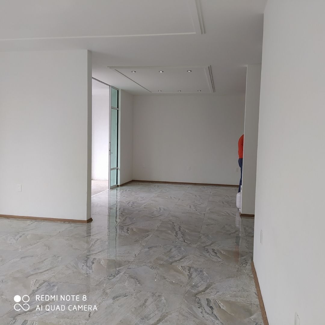 9 of 19: Sala comedor