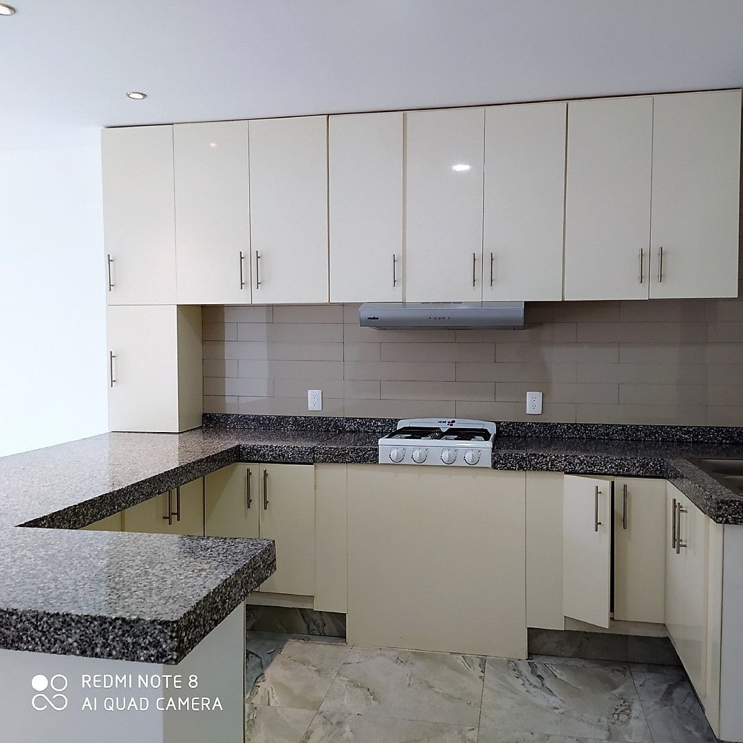 6 of 19: Cocina