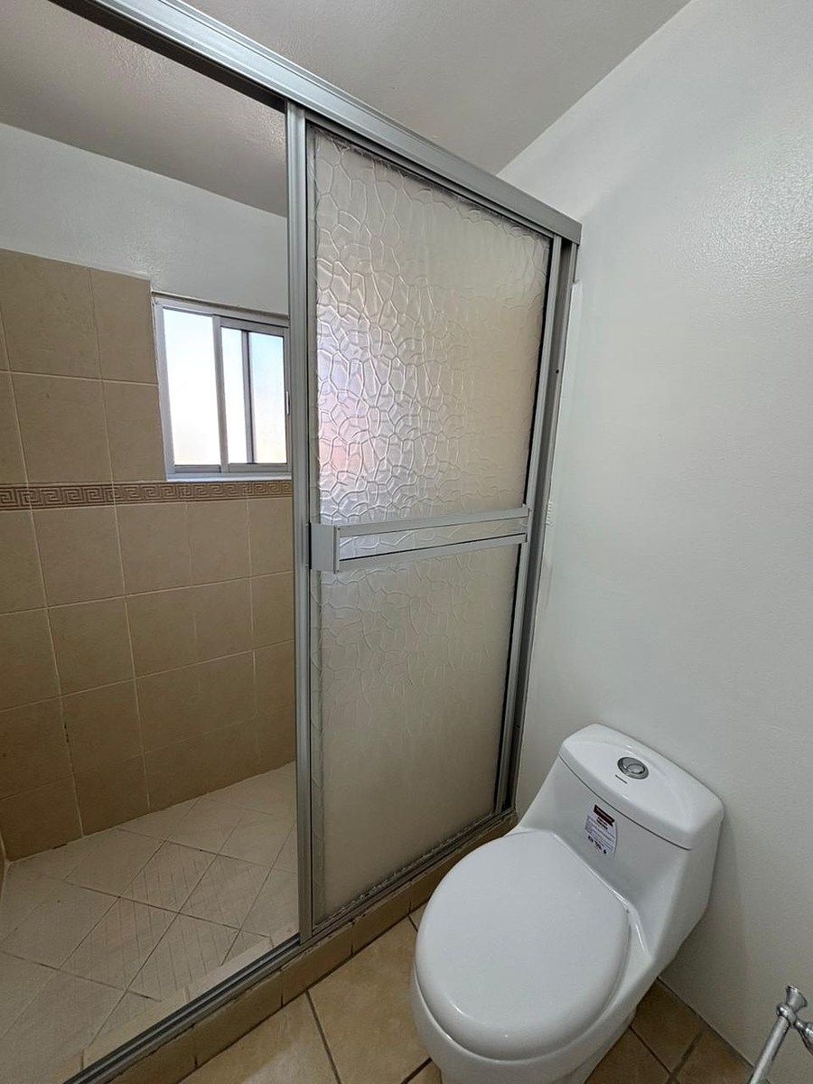 13 de 22: Baño completo