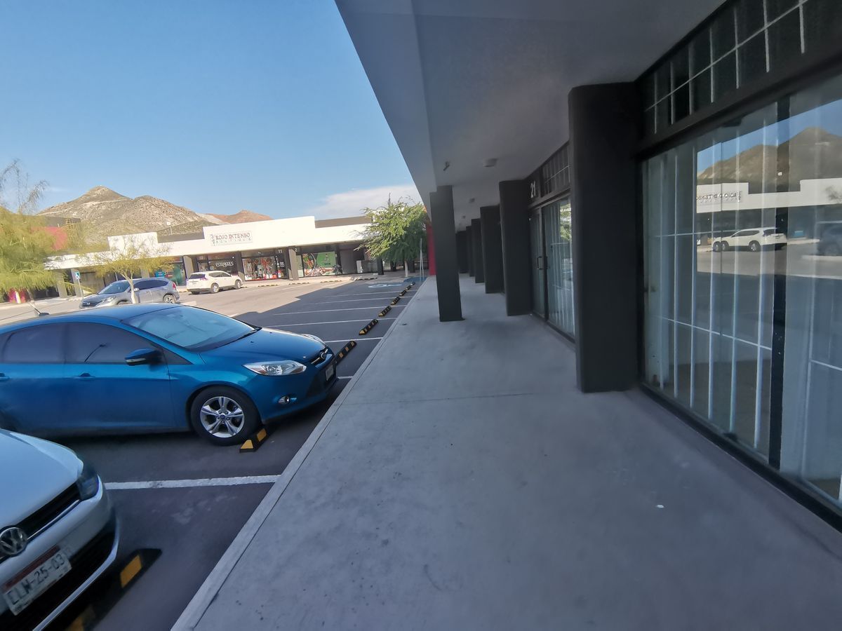 1 de 4: Pasillo Exterior