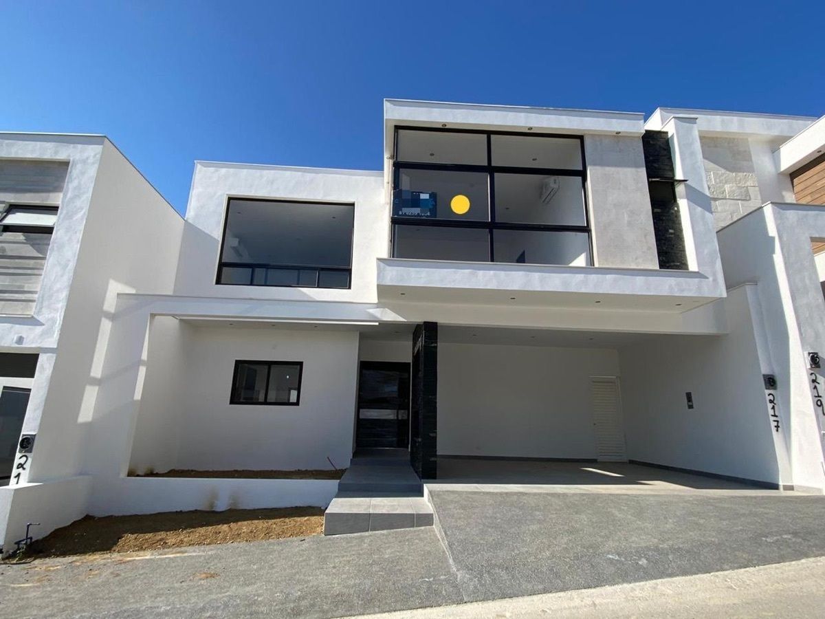 Casa en venta, zona el Uro Castaños del Vergel equipada.