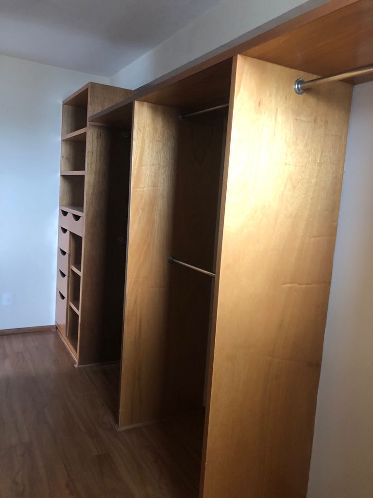 26 de 42: Vestidor Principal 