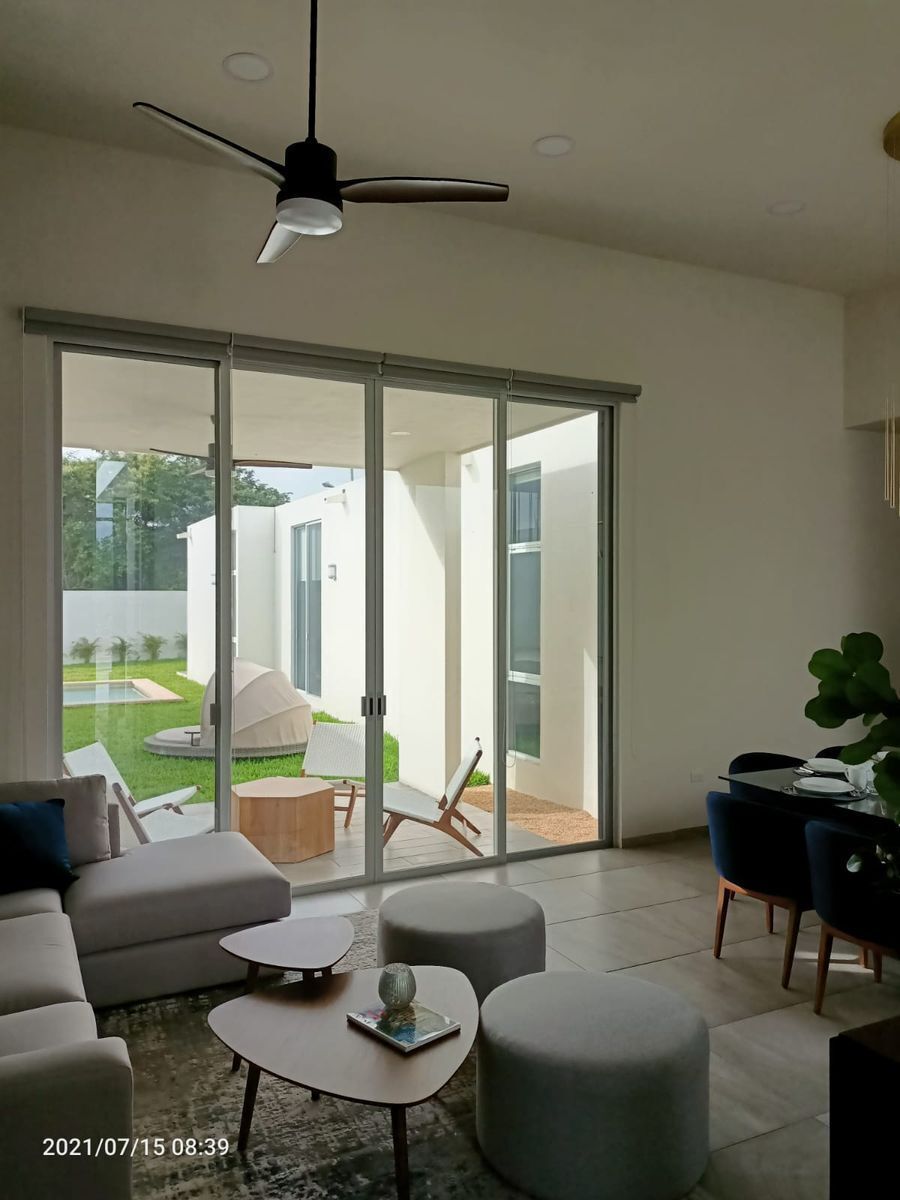 Sala y vista de la terraza