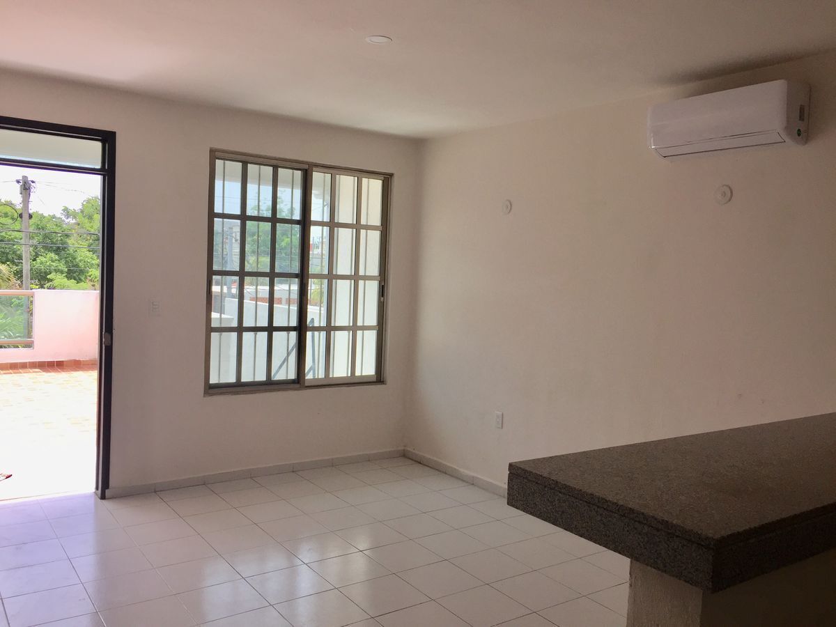 2 de 25: Casa centrica para oficina en renta Av Nichupte Cancun