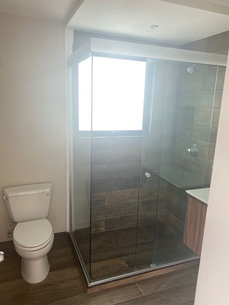 Baño de recámara principal, foto 15 de 18