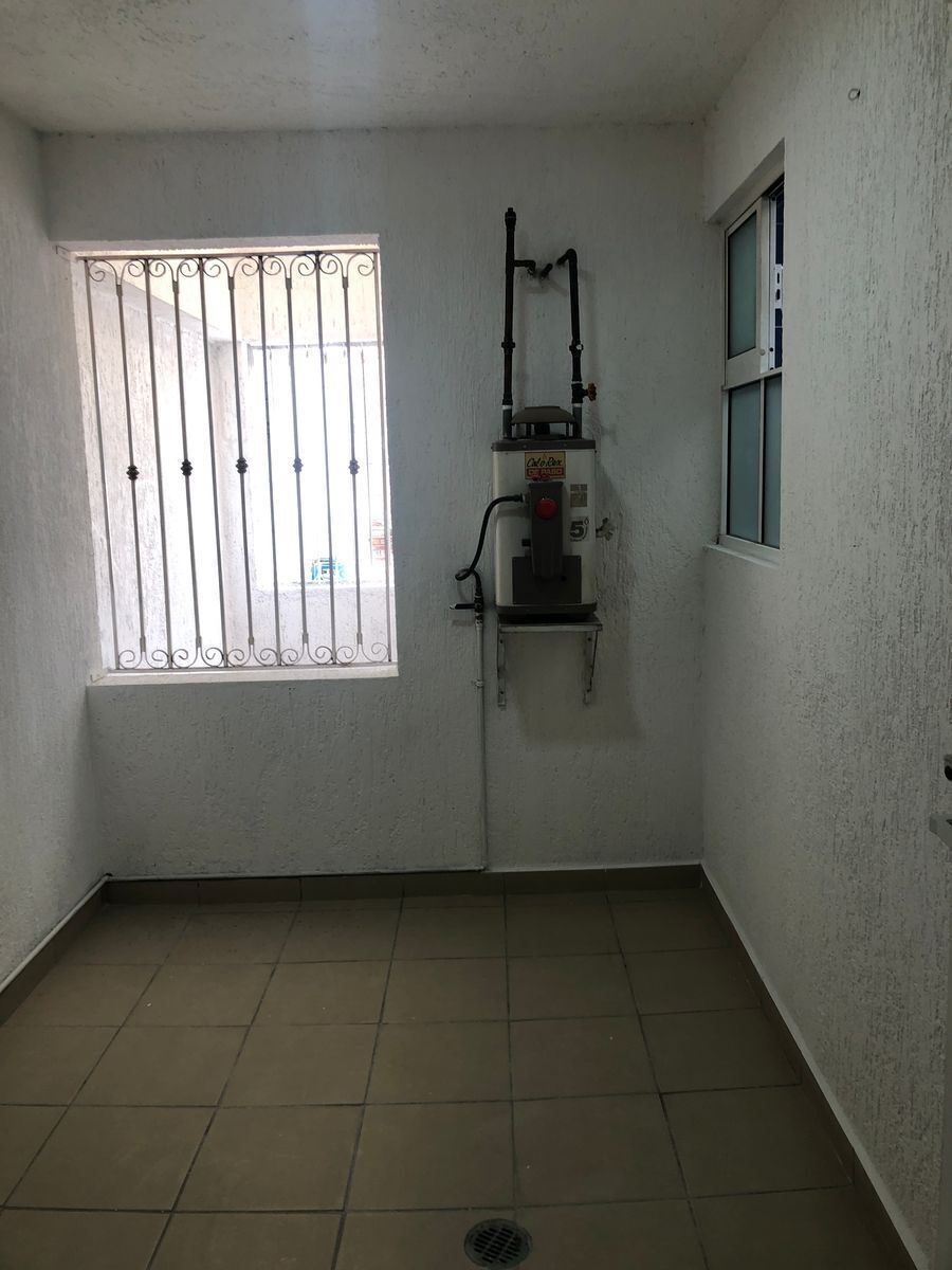7 de 7: Área de lavado techada