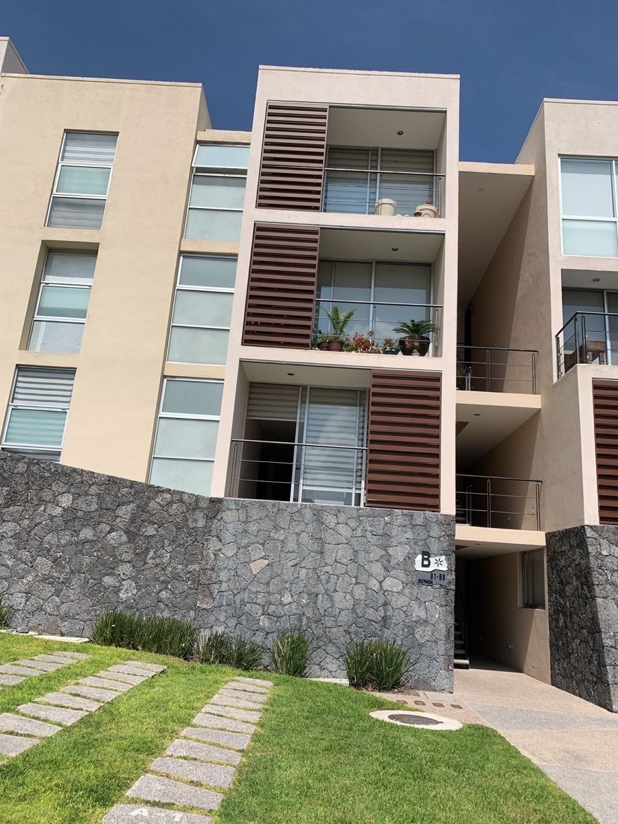 Amplo Apartamento de 3 quartos para Alugar em Condesa Cimatario, foto 1 de 19
