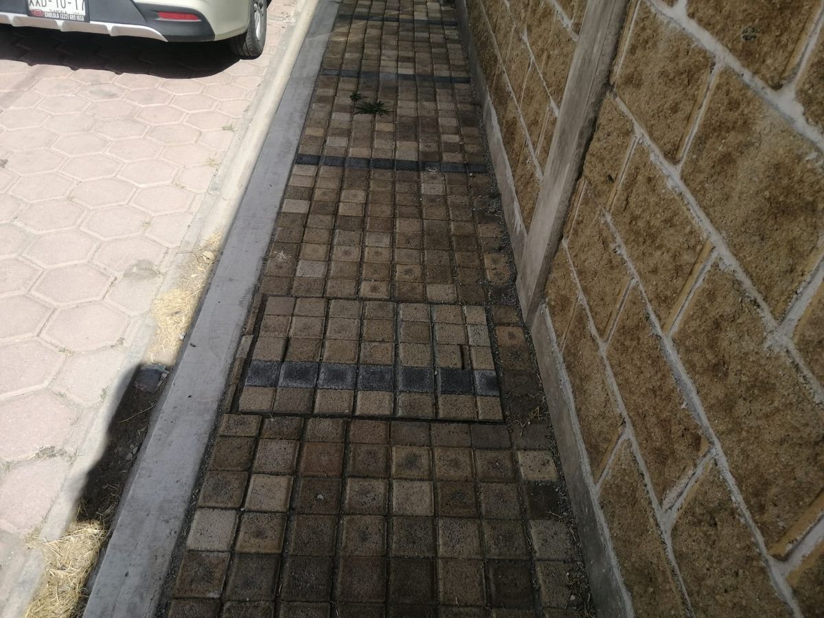 7 de 15: Drenaje y servicios de acuerdo a especificaciones de ayunata