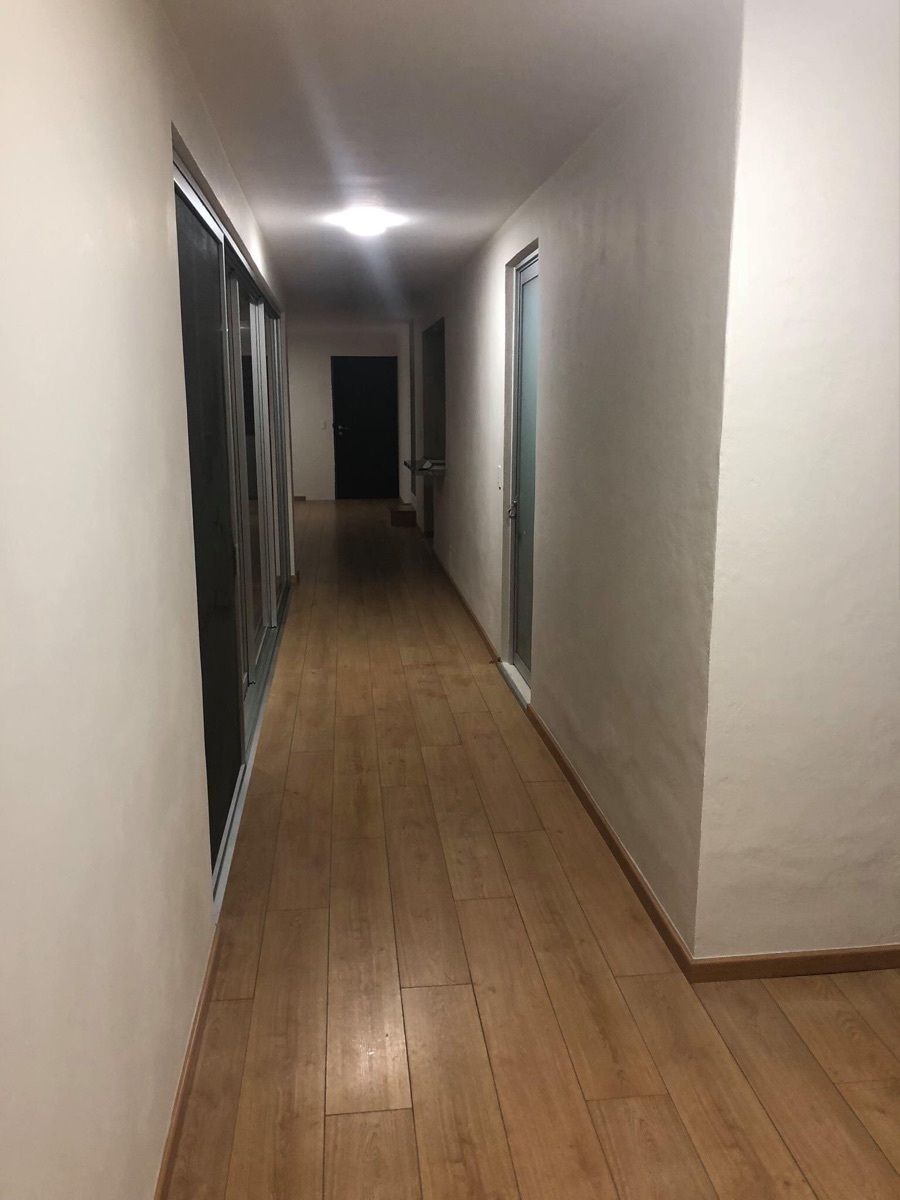 10 de 22: Pasillo 