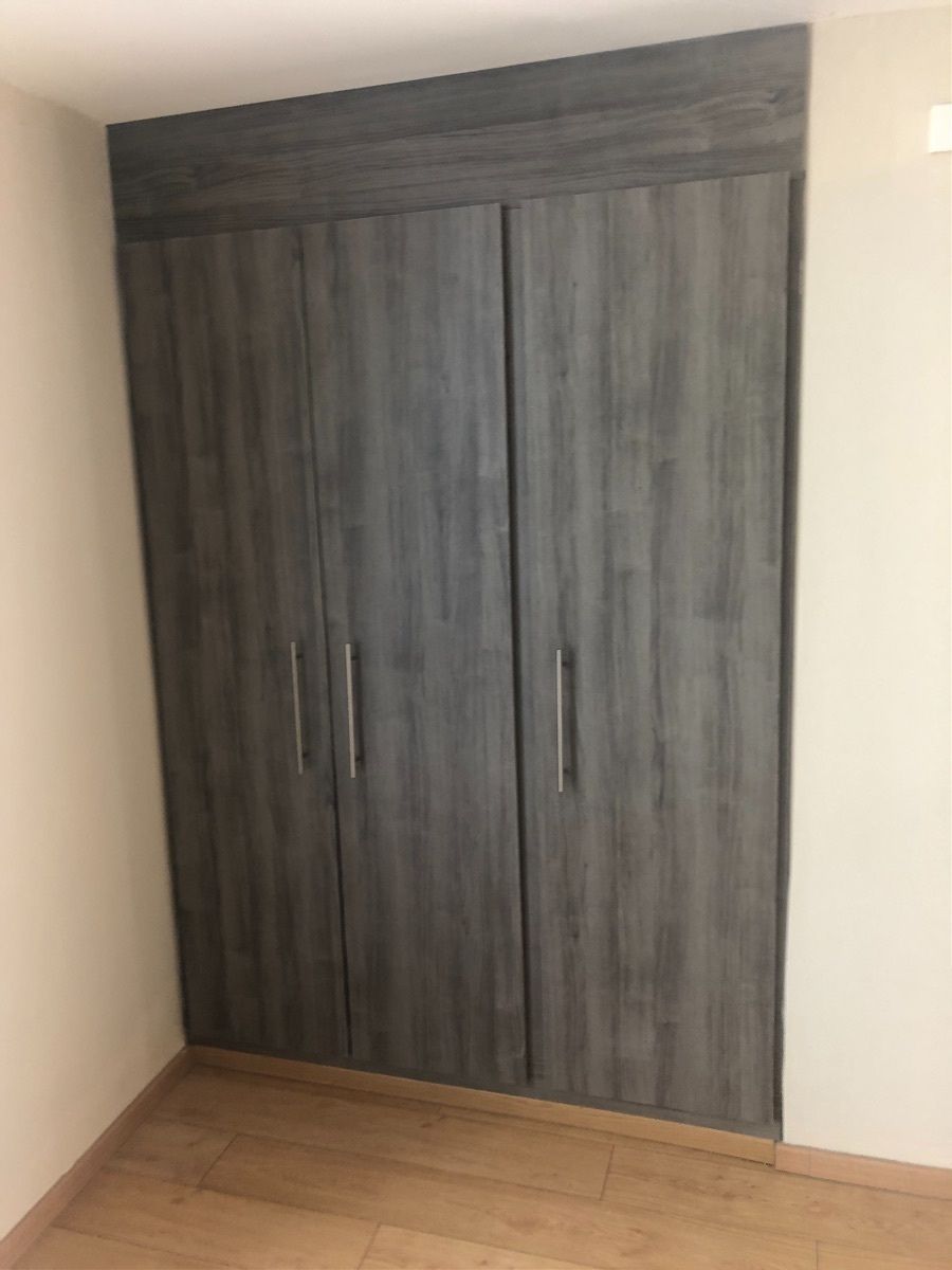 16 de 22: Closet cerrado segunda recamara