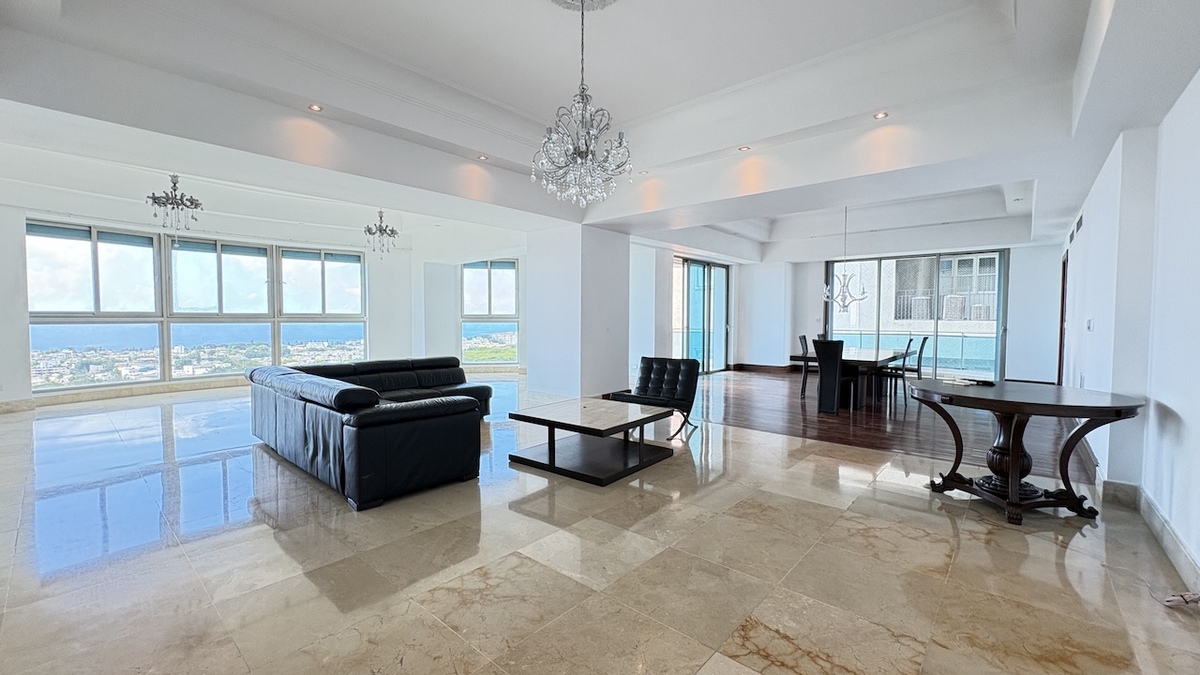 Apartamentos en Venta Los Cacicazgos, Santo Domingo