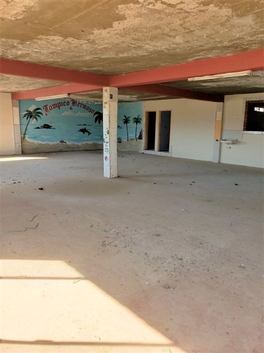 interior de la propiedad , parte de lo que era el restaurant, photo 8 of 16