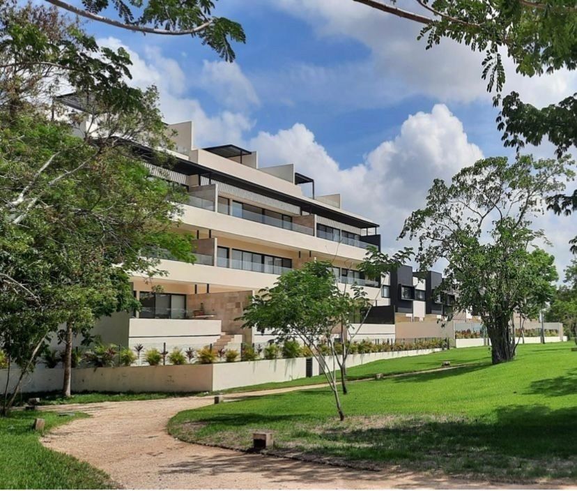 1 de 10: Fachada posterior