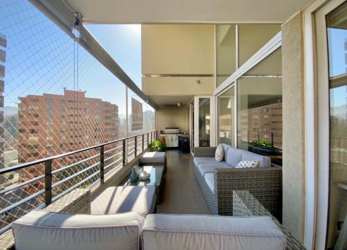 3 de 18: Terraza Principal