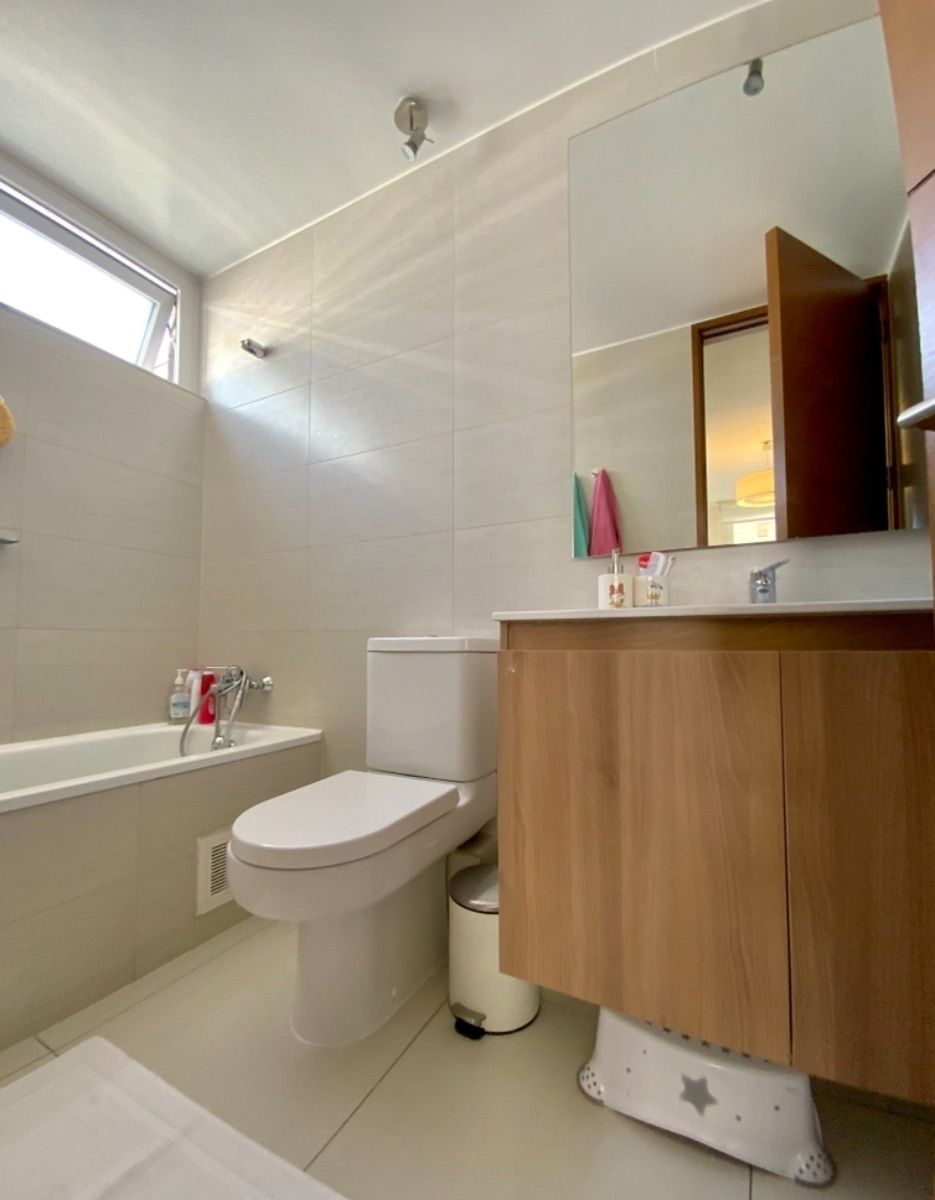 12 de 18: Baño Dormitorio 2