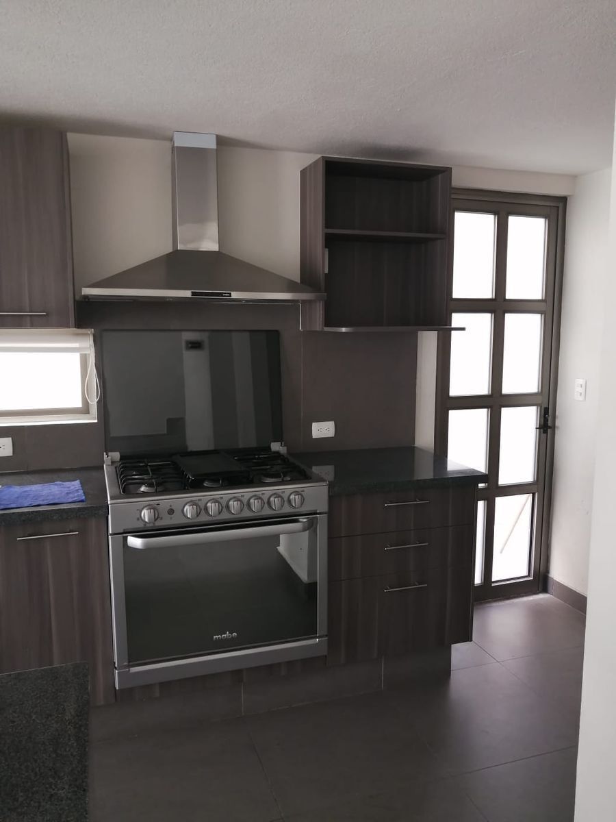 4 de 19: Cocina equipada