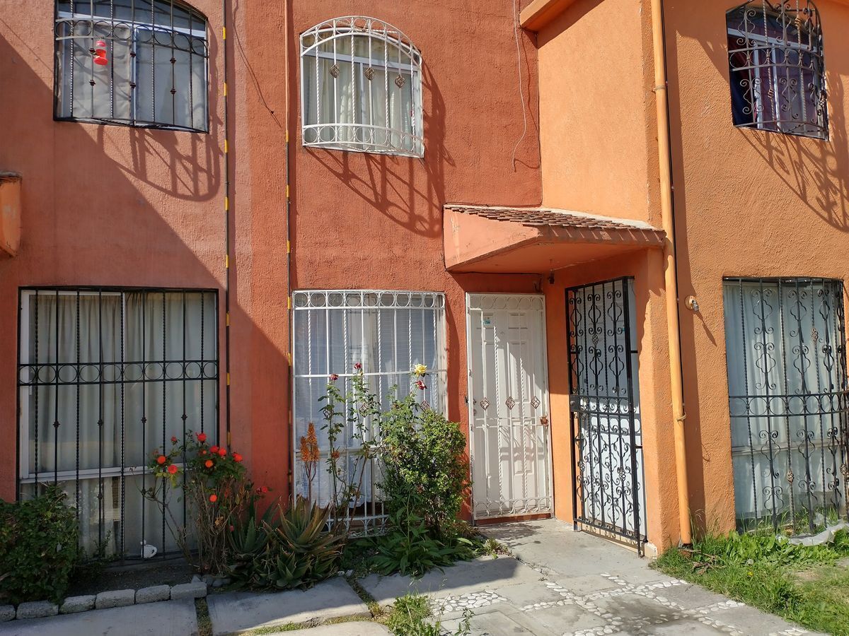 Casa en venta en Cofradia de San Miguel Cuautitlan Izcalli