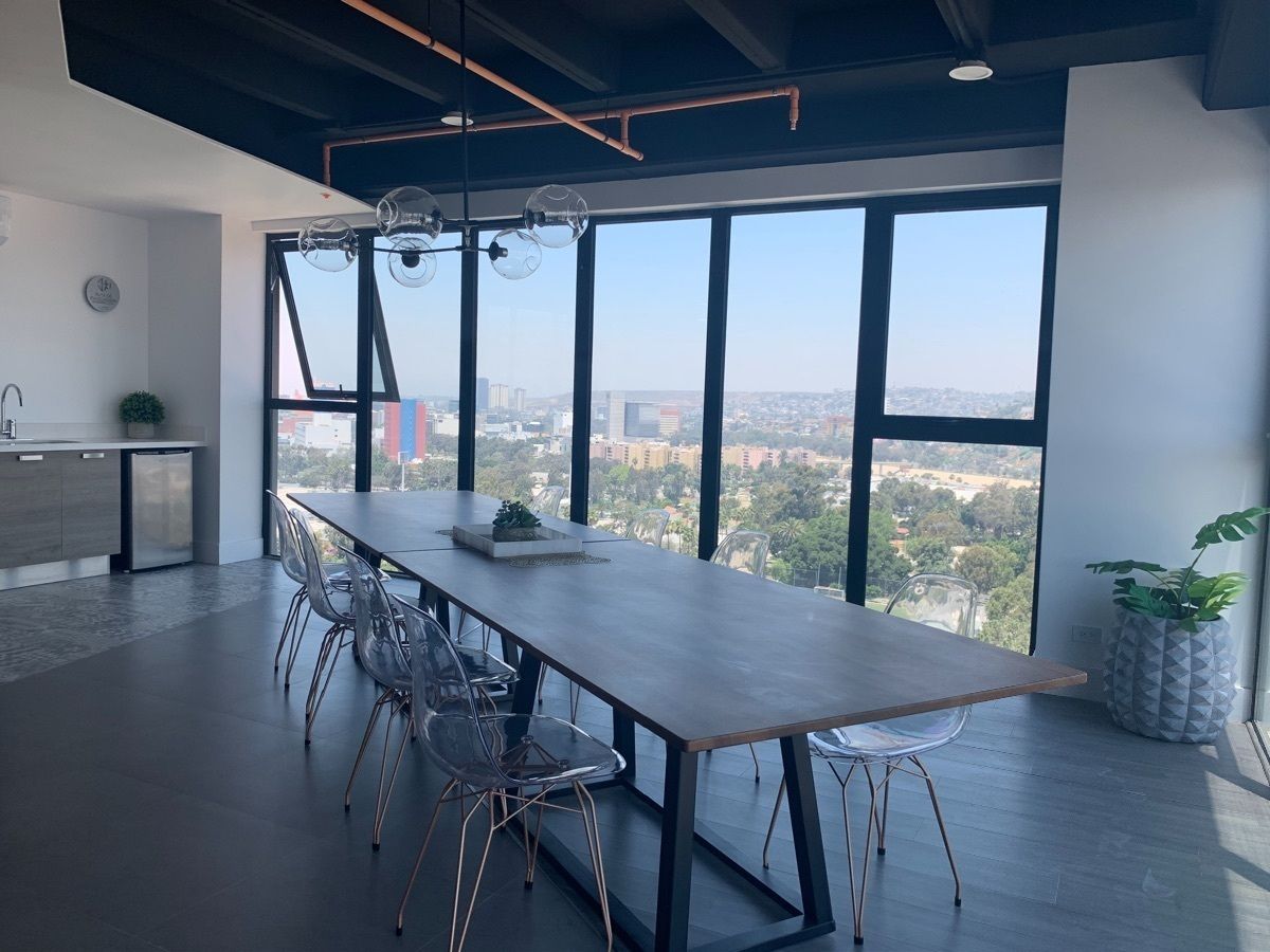 4 de 27: Comedor con cocineta 