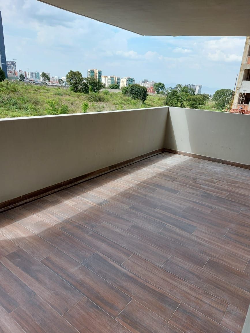 9 de 14: Balcon de 25.18 m2