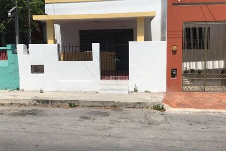 Casa remodelada de 2 recámaras con piscina. Mérida Centro, Yucatán.