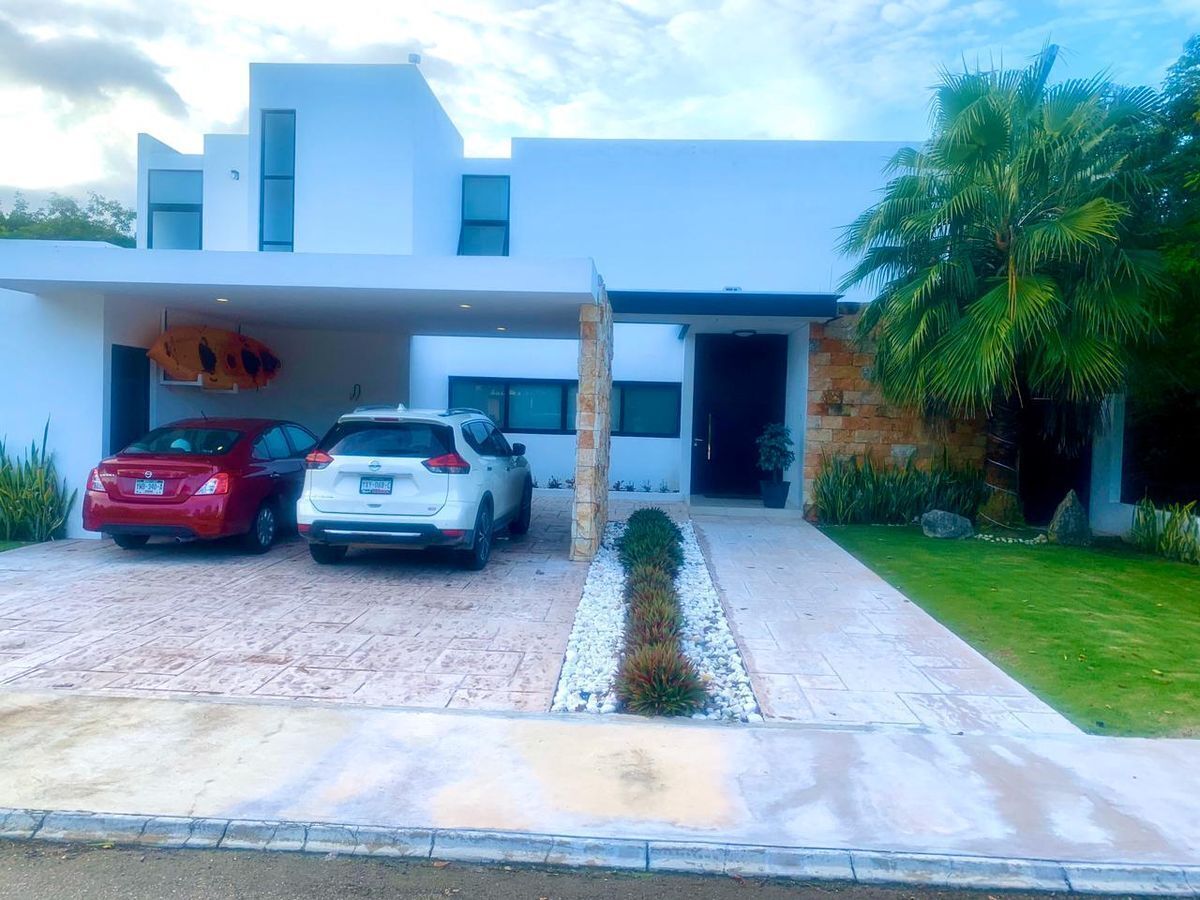 Casa en privada la Rejoyada Merida Yucatan