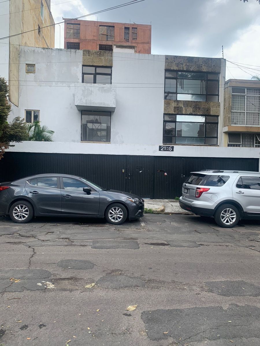 1 de 8