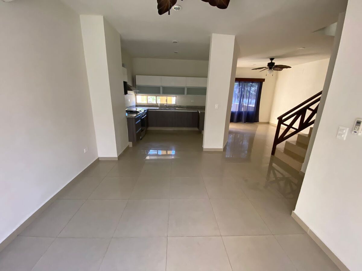 https://assets.easybroker.com/property_images/2400121/53838048/EB-IF0121.jpg?version=1746982828